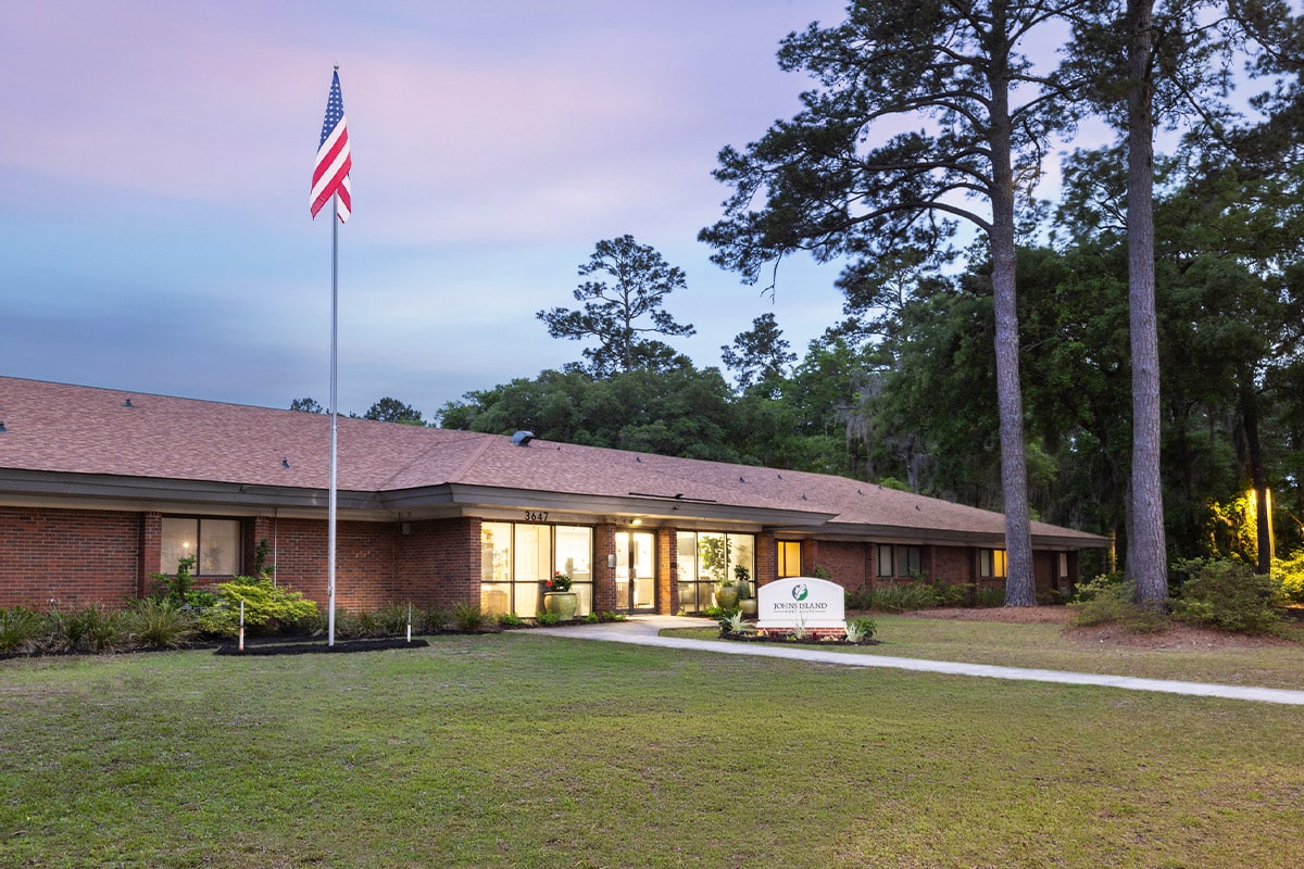 Outside front view of building at Johns Island Post Acute