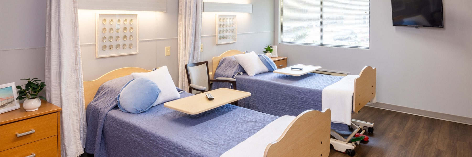 Semi-private room at Johns Island Post Acute
